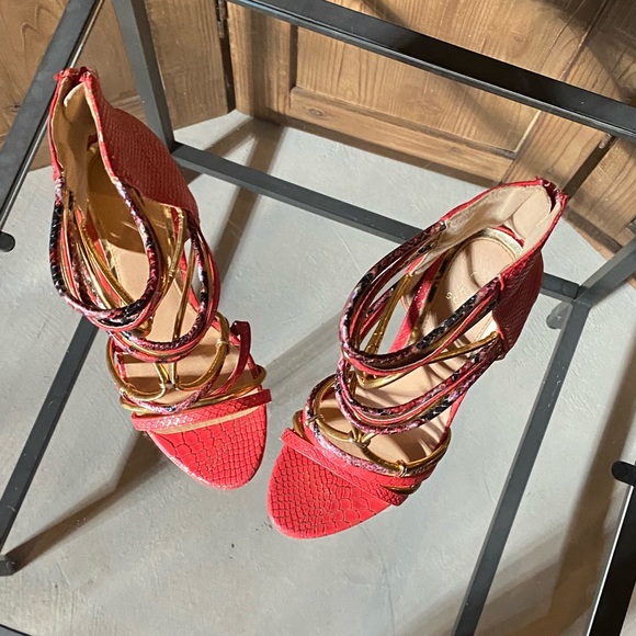 Exotic Hot Pink & Snake print & Gold strap, Stoestiletto Heels - Picture 11 of 14